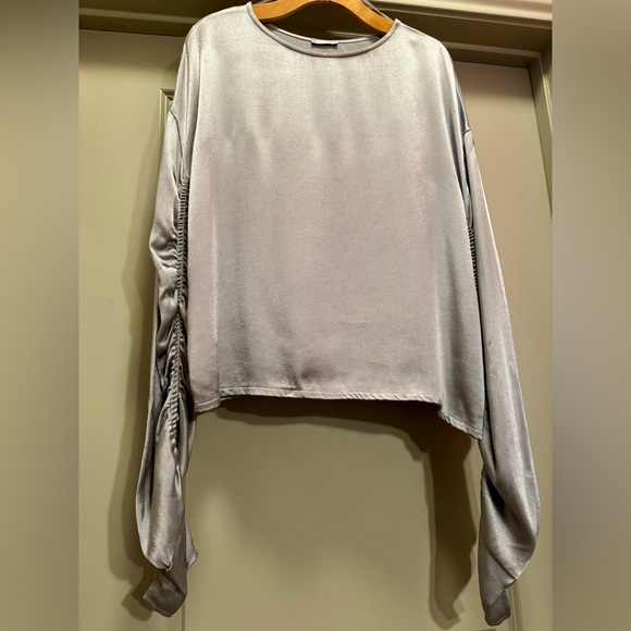 ZARA Silver Top Ruched Sleeves size L - Picture 10 of 13